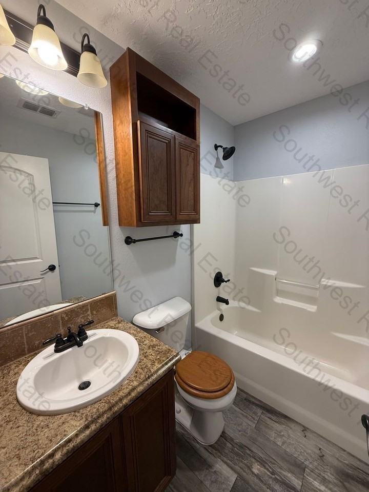 2111 Mockingbird Ln - Photo 5 of 13