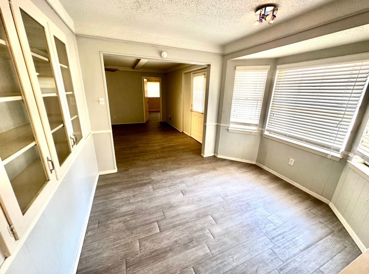 1114 Johnson St - Photo 6 of 13