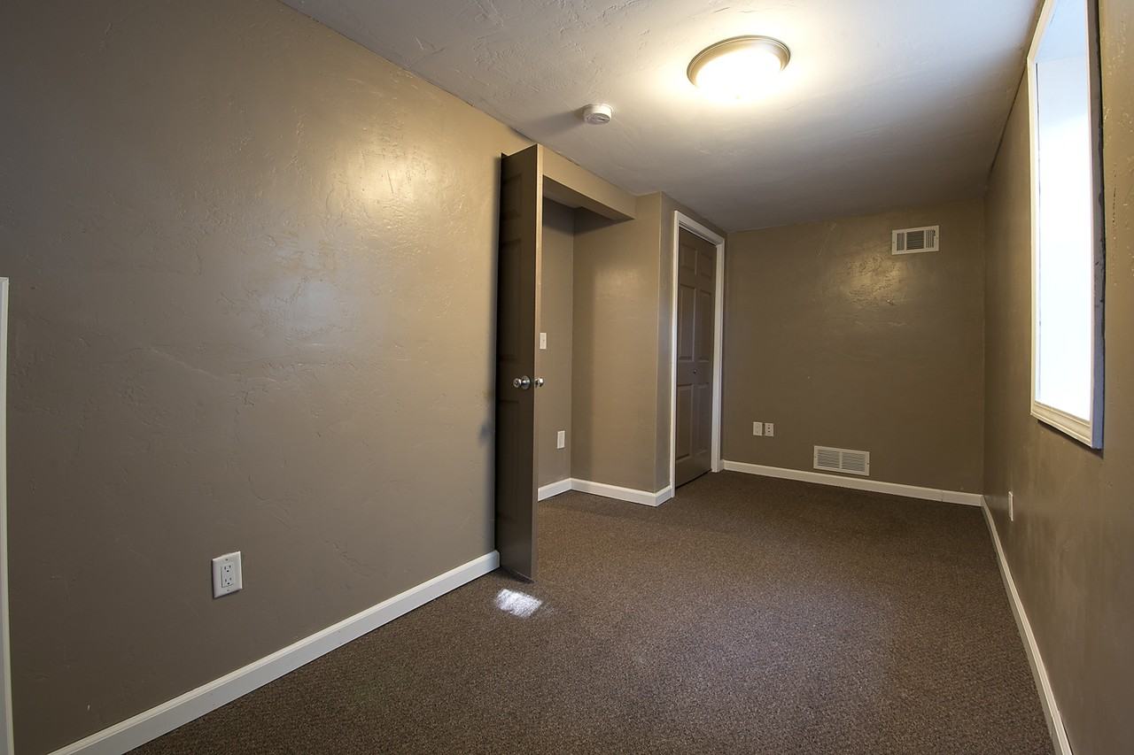 105 18th St Se - Photo 6 of 11