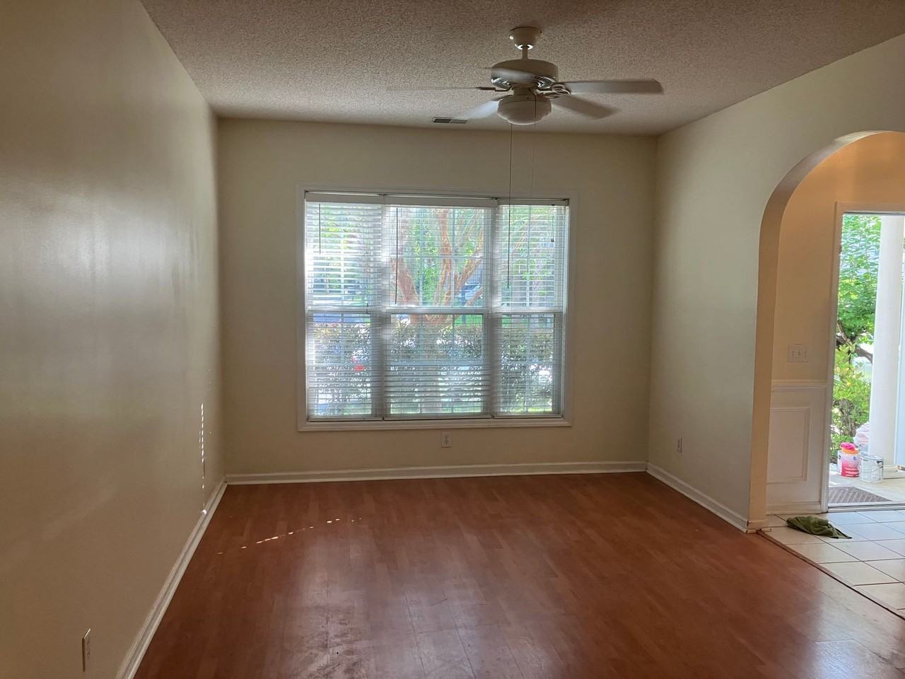 47 Regent Ave - Photo 5 of 31