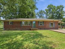 704 Jackson Dr - Photo 1 of 1