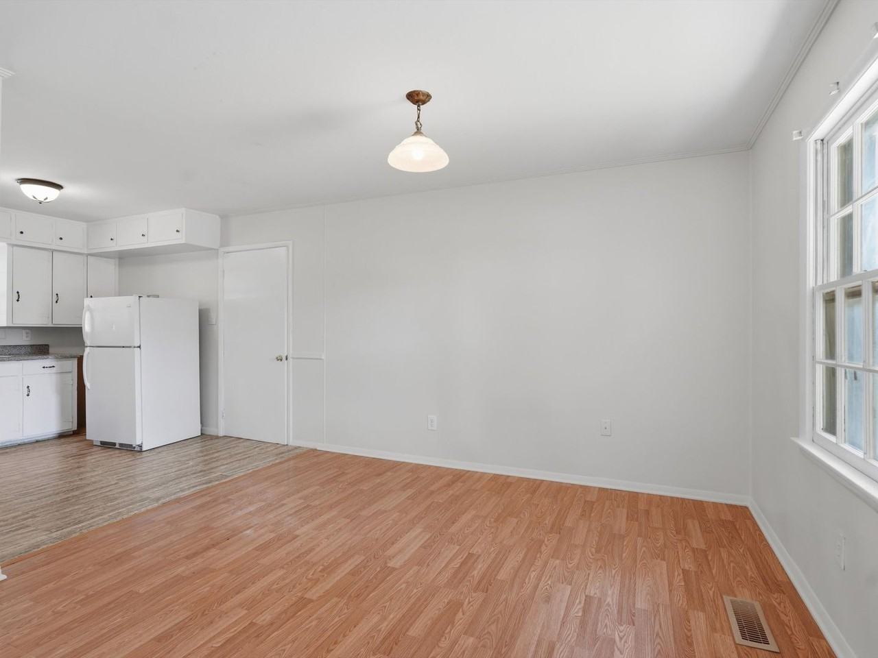 704 Jackson Dr - Photo 7 of 25