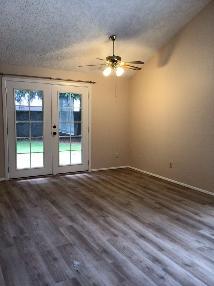 13105 Ne 5th St - Photo 5 of 24