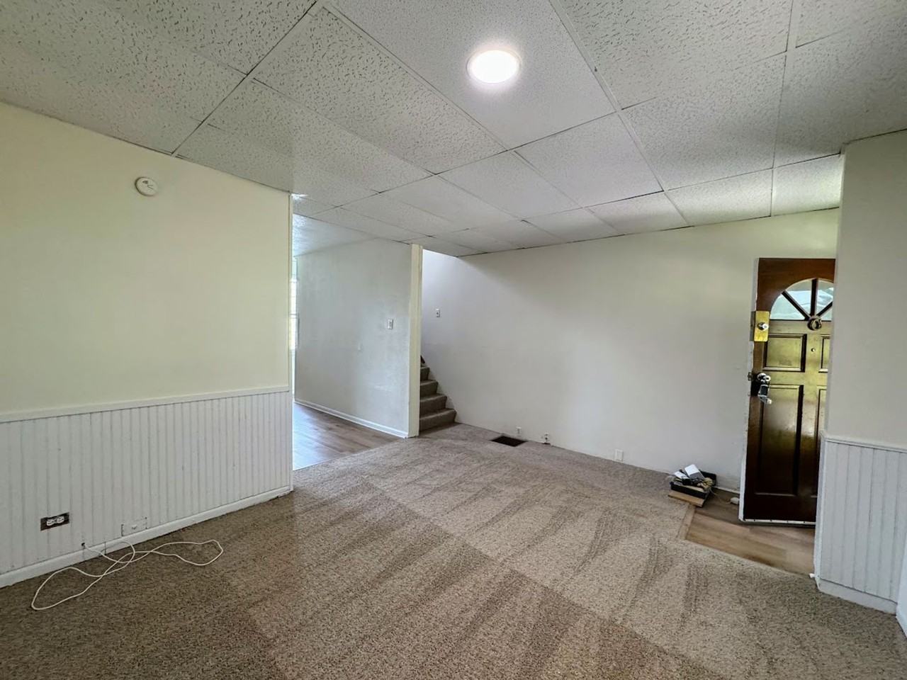 647 5th St - Photo 6 of 8