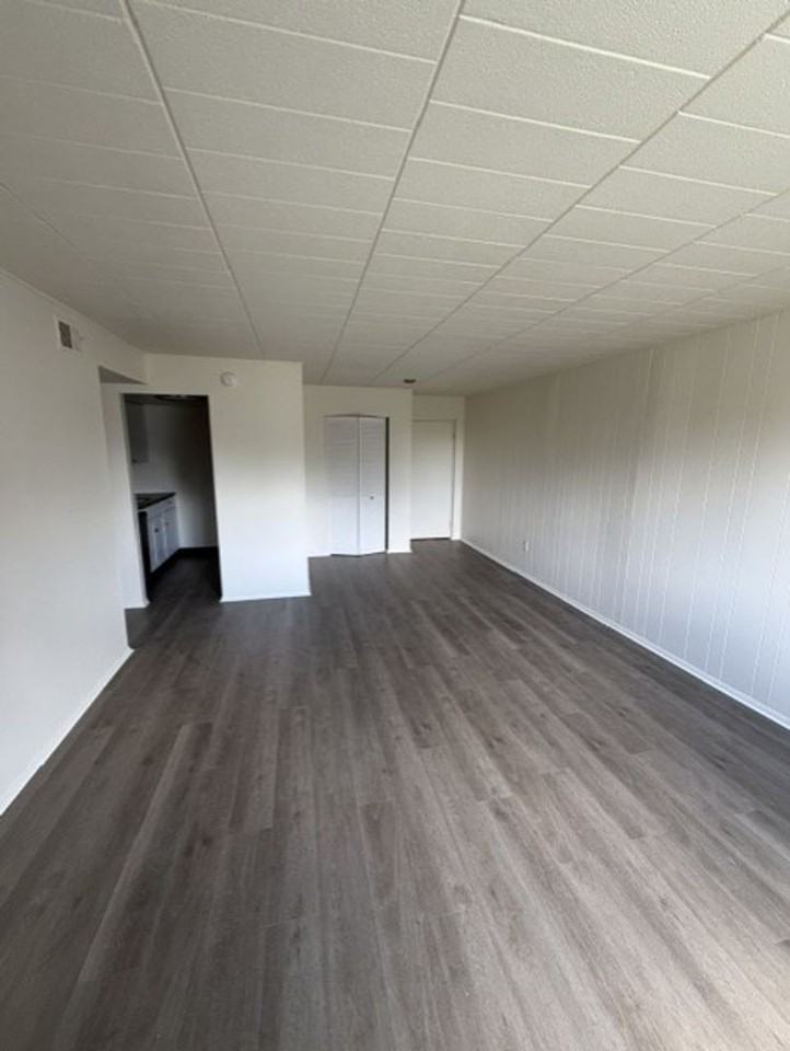 Briercliff Apartments - Photo 2 of 7