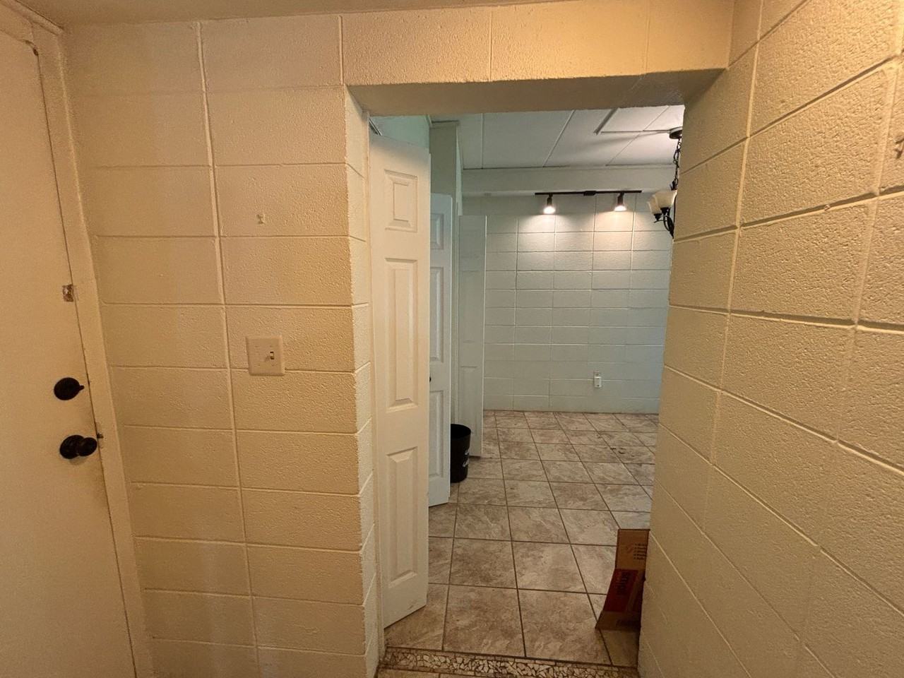 900 Brightwood Manor Dr #B4 - Photo 6 of 20