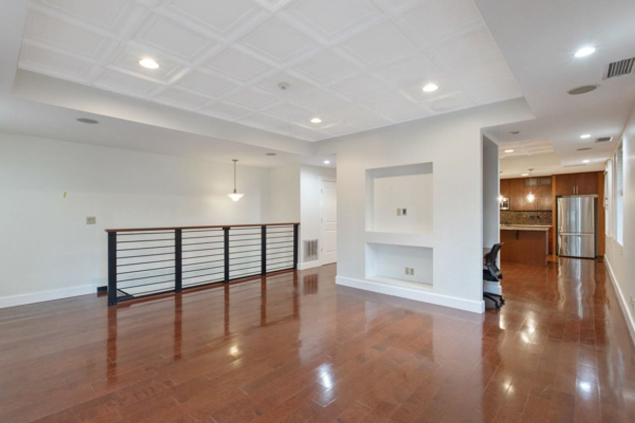 115 E Jefferson St - Photo 5 of 24