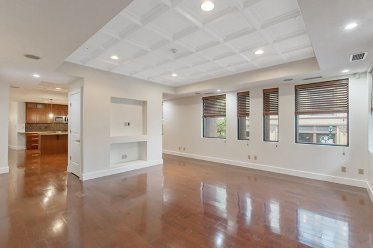 115 E Jefferson St - Photo 6 of 24