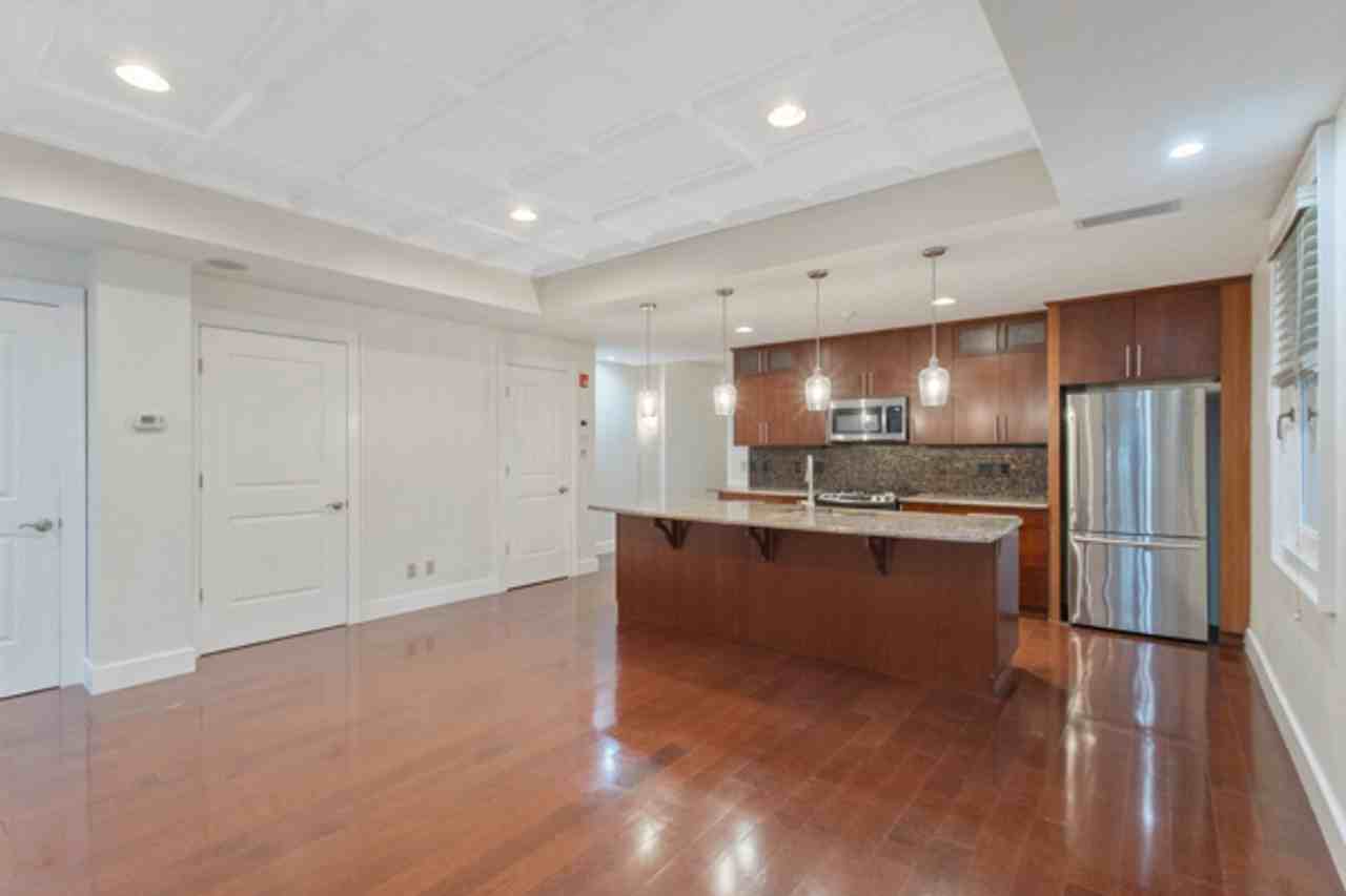115 E Jefferson St - Photo 7 of 24