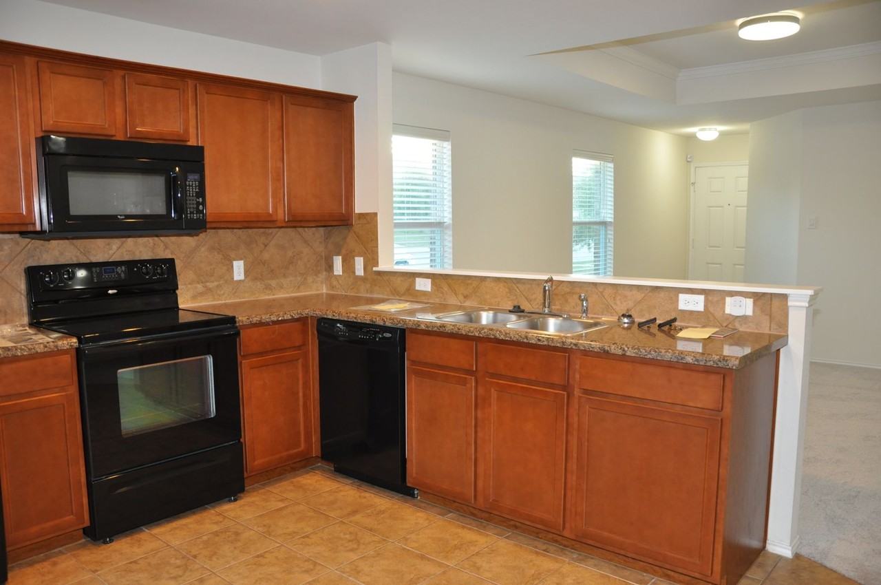 13501 Moura Cv - Photo 4 of 21
