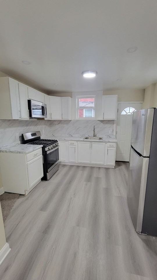 3833 N Delhi St - Photo 6 of 10