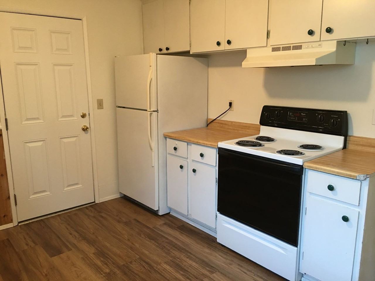 1343 9th St - Photo 6 of 17