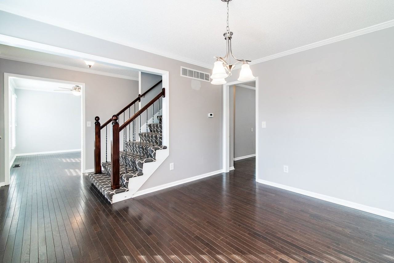 15704 Outlook St - Photo 3 of 44