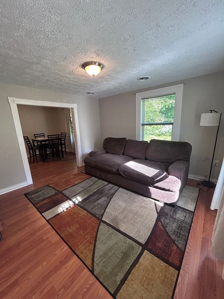 14 Ainsworth Ln - Photo 3 of 13