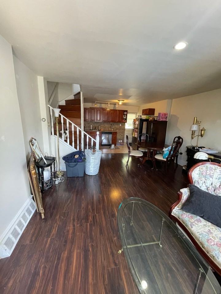 4523 Saint Davids St - Photo 2 of 15