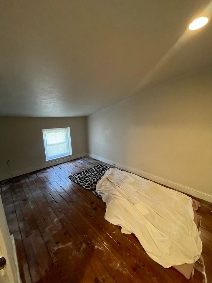 4523 Saint Davids St - Photo 7 of 15