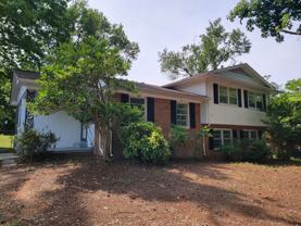 3023 Robin Hood Dr - Photo 1 of 1