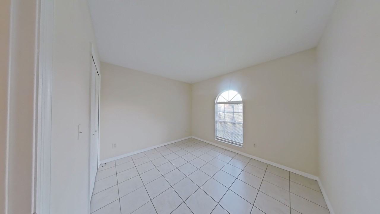 127 Titan Dr - Photo 7 of 13