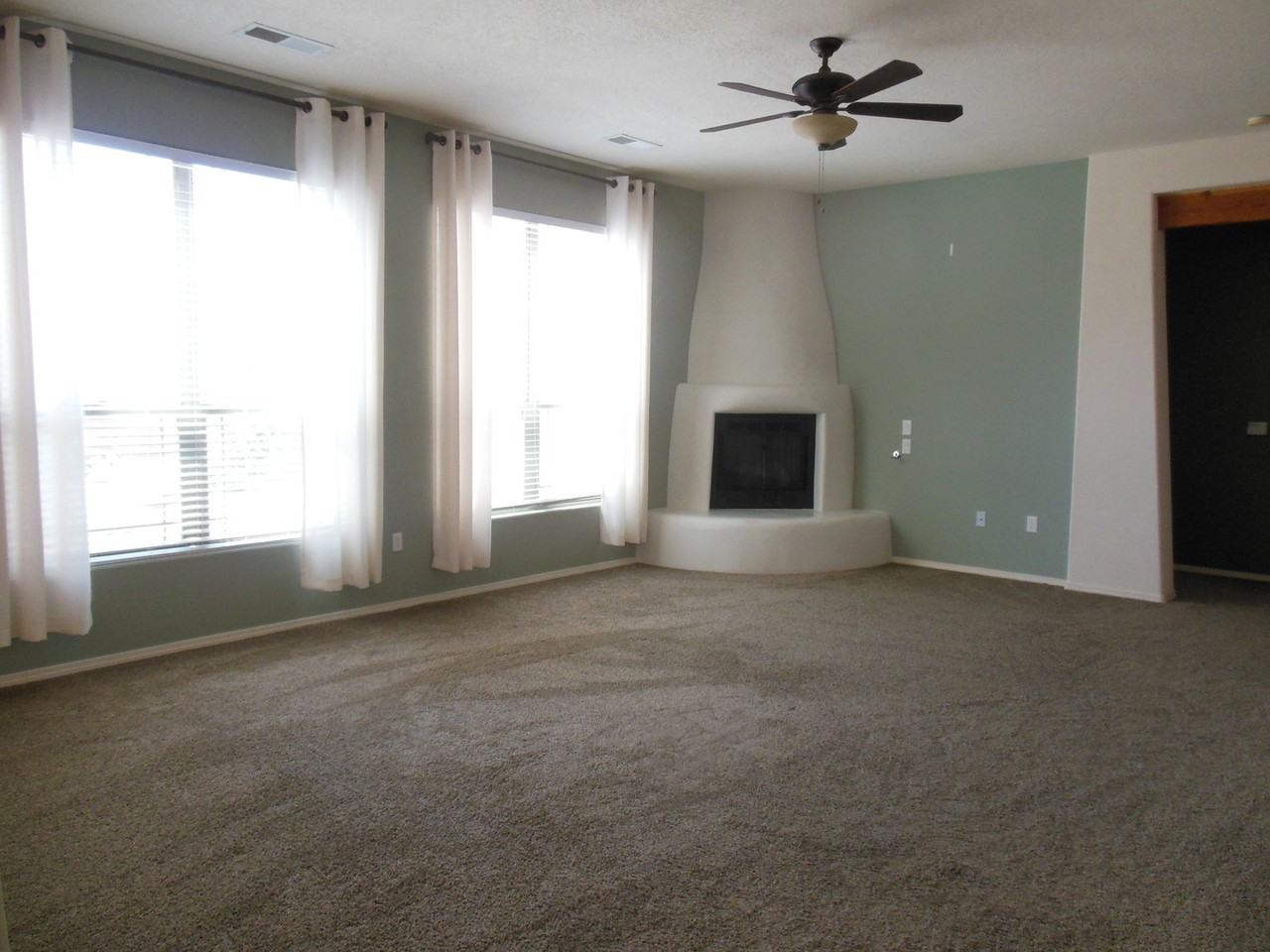 1640 Arbolera Loop Se - Photo 4 of 13