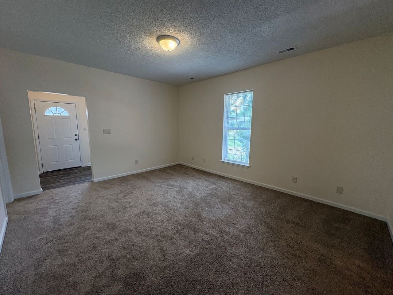 3200 Boyd St - Photo 5 of 18