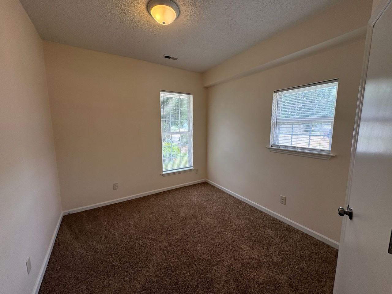 3200 Boyd St - Photo 6 of 18
