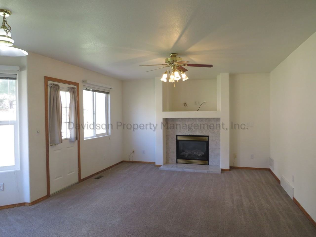 15485 Curwood Dr - Photo 6 of 20