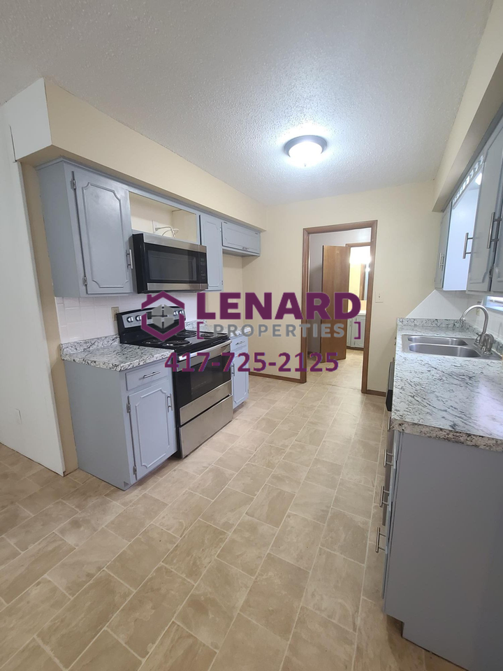 1361 E Gretna St - Photo 5 of 21