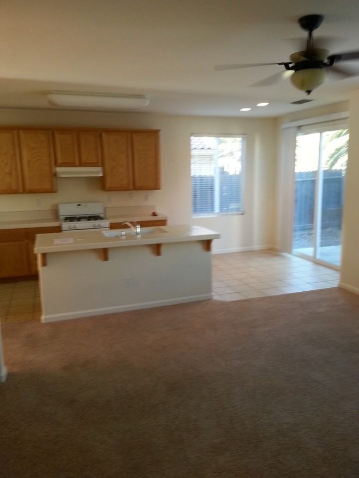 10087 Tuzza Ct - Photo 4 of 15