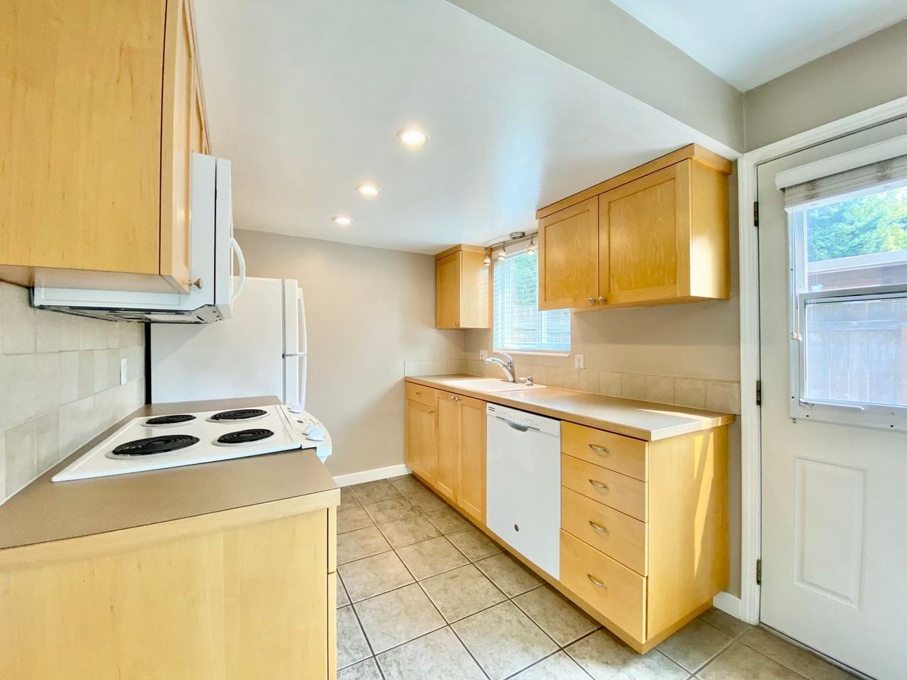 12251 Se 59th St #5906 - Photo 4 of 18