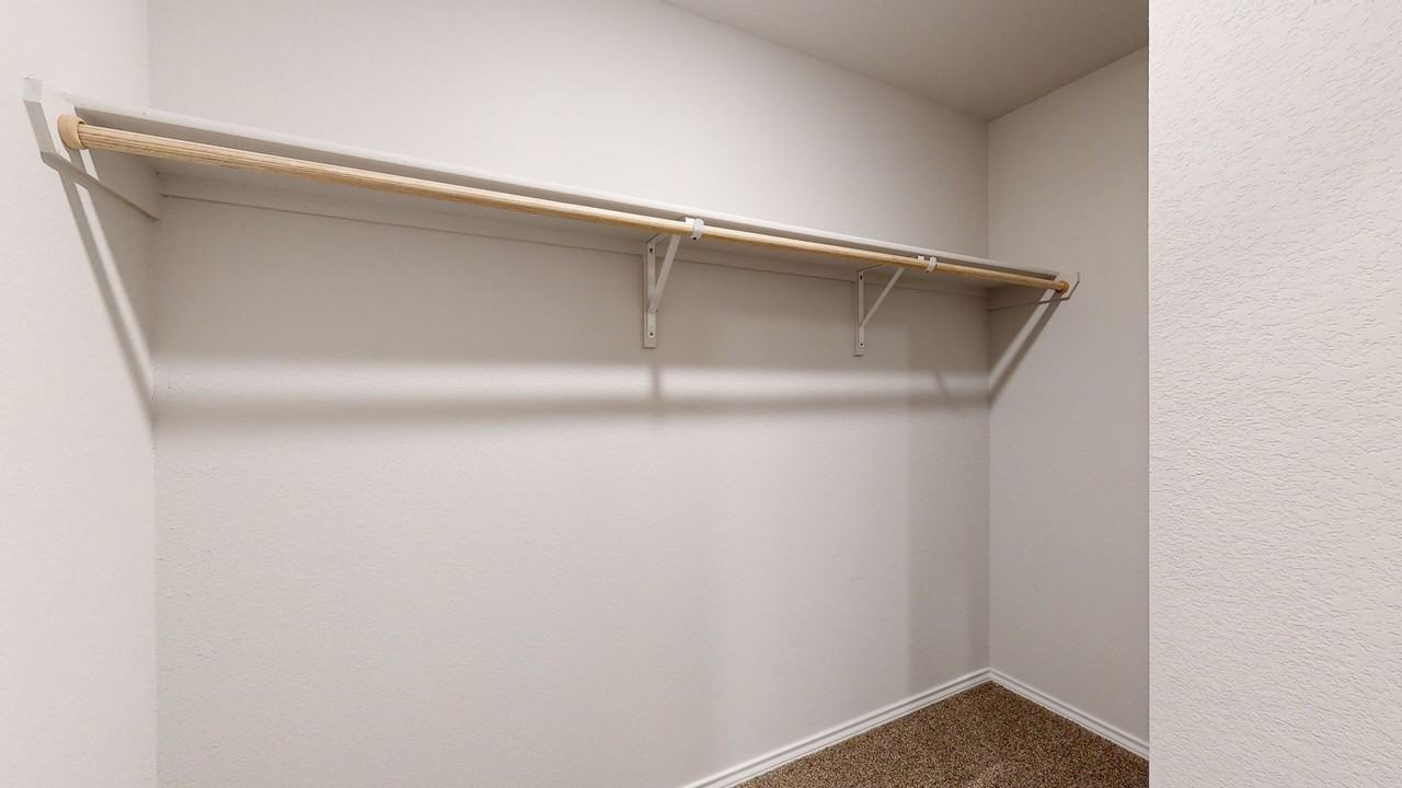 824 Chambray Dr - Photo 5 of 28