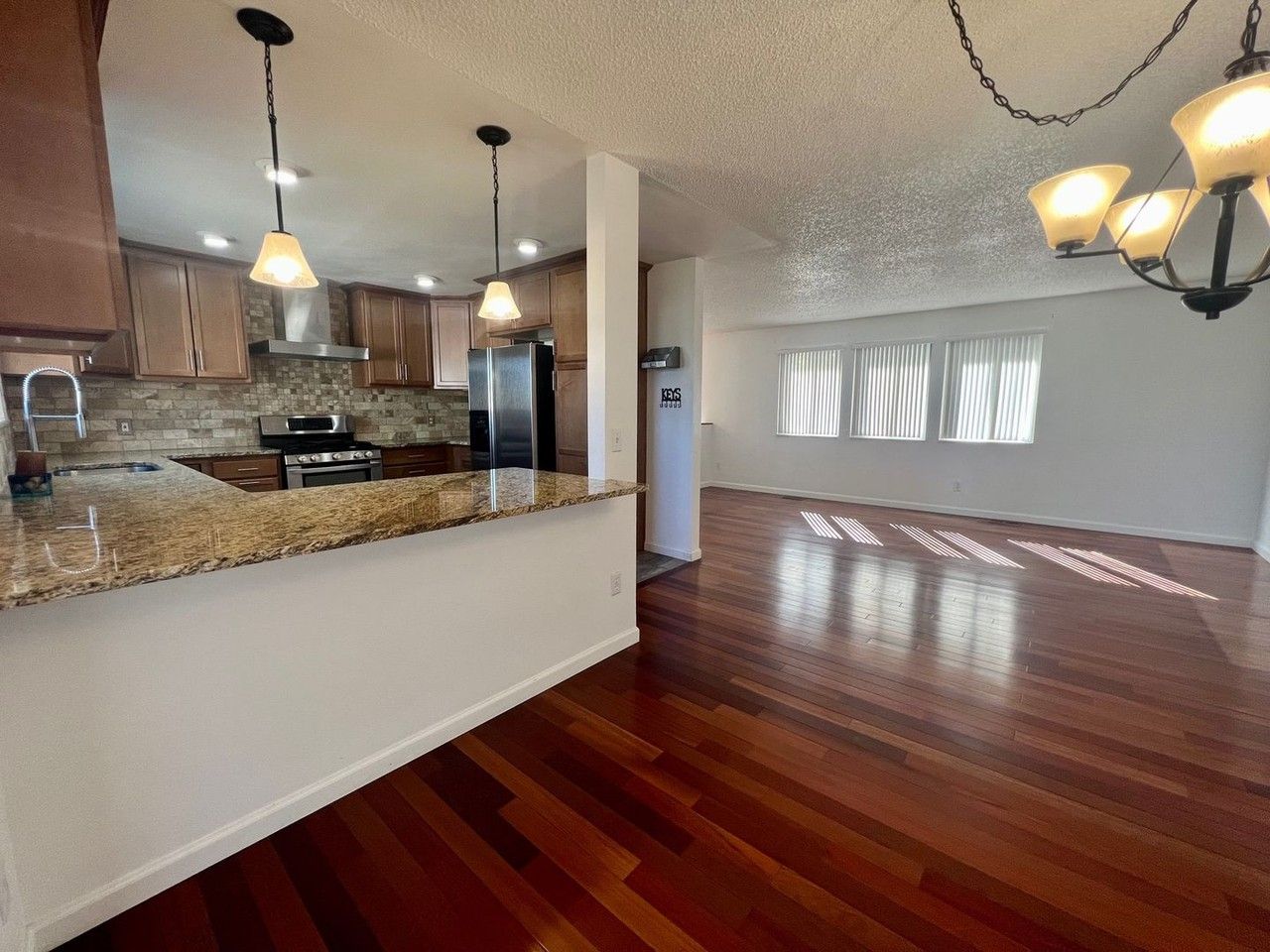 1544 S Fraser Way - Photo 3 of 30