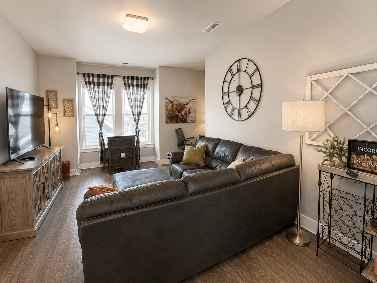 6031 Catherina Ct - Photo 2 of 13