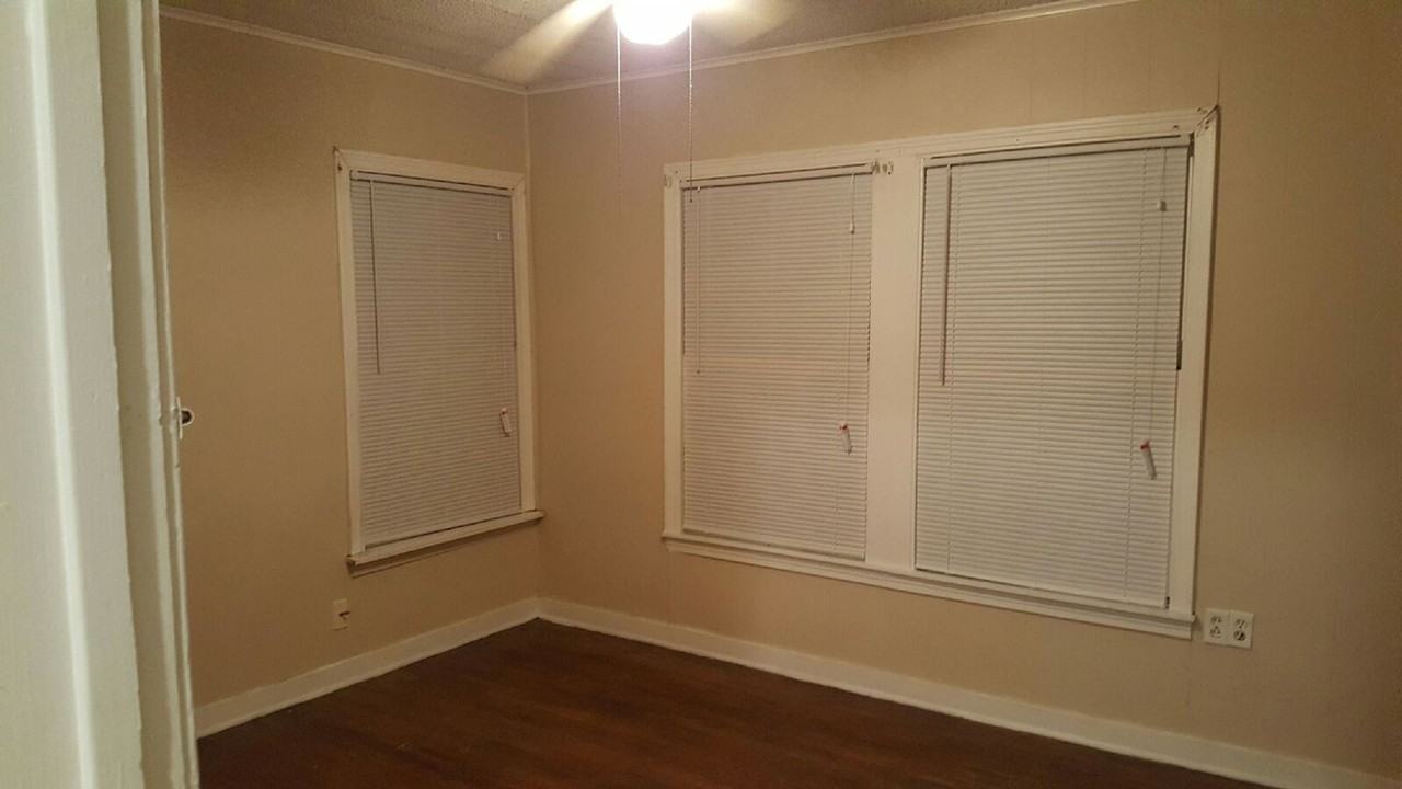 2501 Proctor Ave - Photo 4 of 6