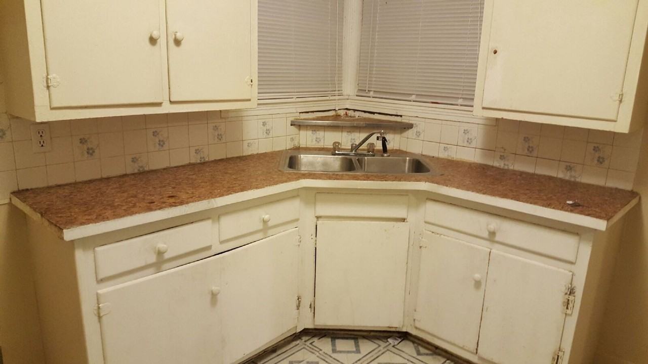 2501 Proctor Ave - Photo 5 of 6