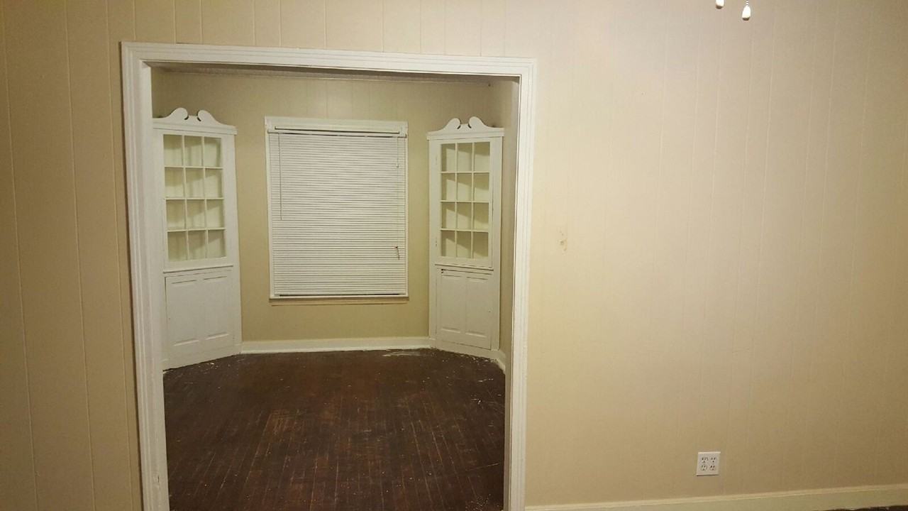 2501 Proctor Ave - Photo 6 of 6