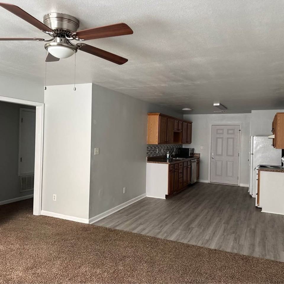 3205 Ludwig St - Photo 2 of 9
