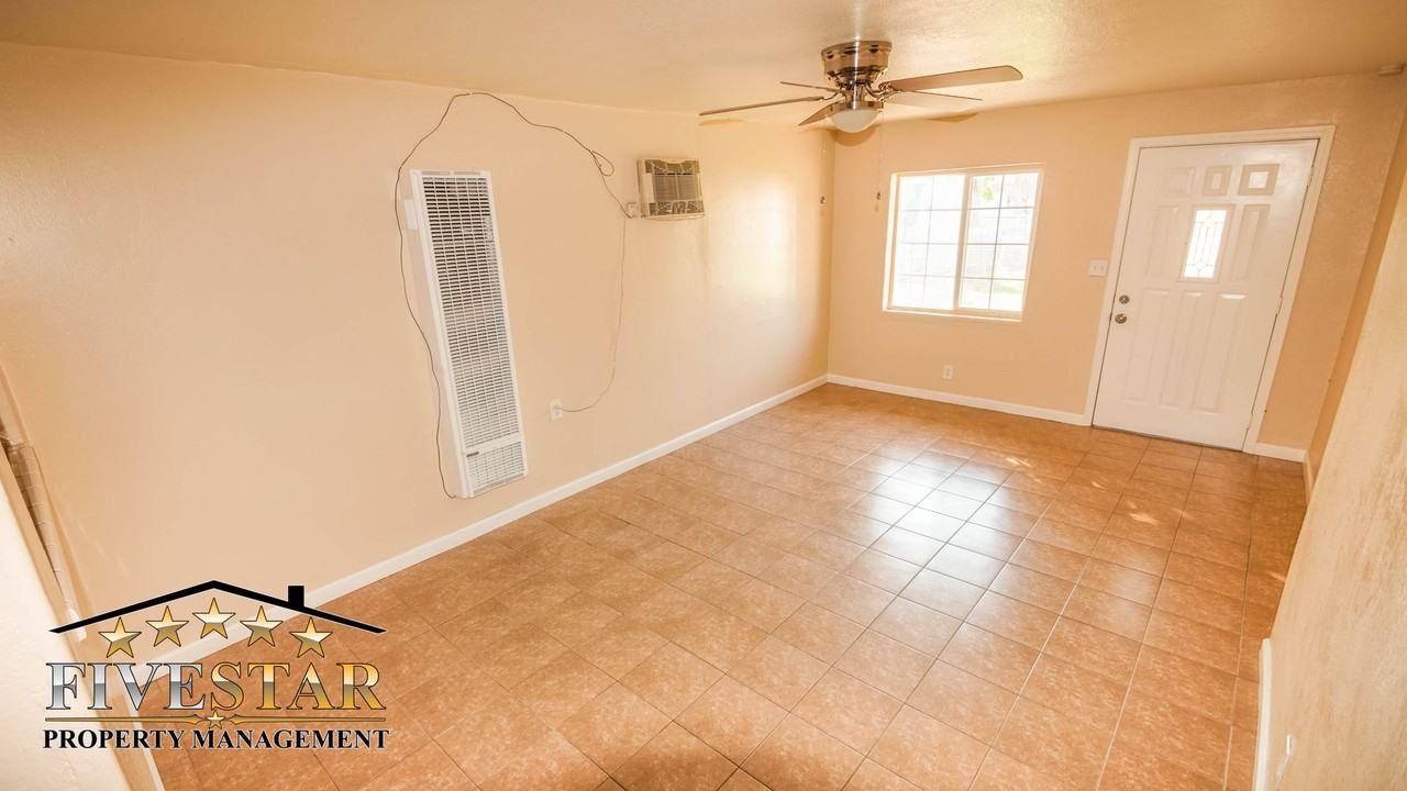 604 Lawson Rd - Photo 3 of 15