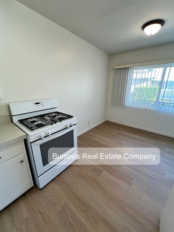 262 N Dos Caminos Ave - Photo 4 of 11