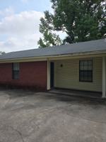 featured image of 600 E 8th St