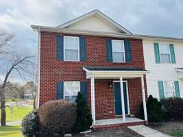 featured image of 35 Charleston Ln