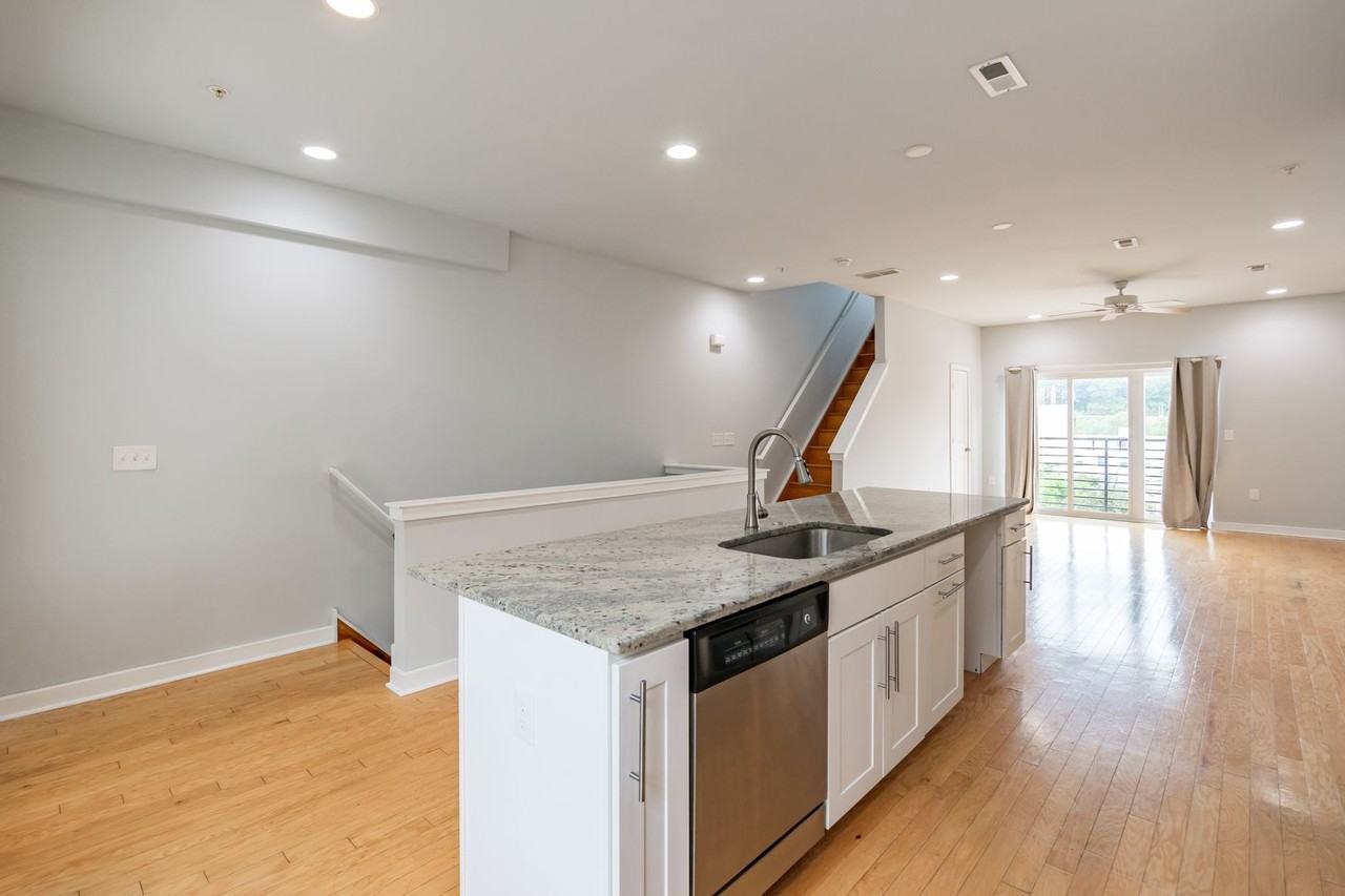4124 Tower St - Photo 2 of 34