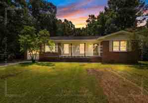 2505 Robin Hood Dr - Photo 1 of 1
