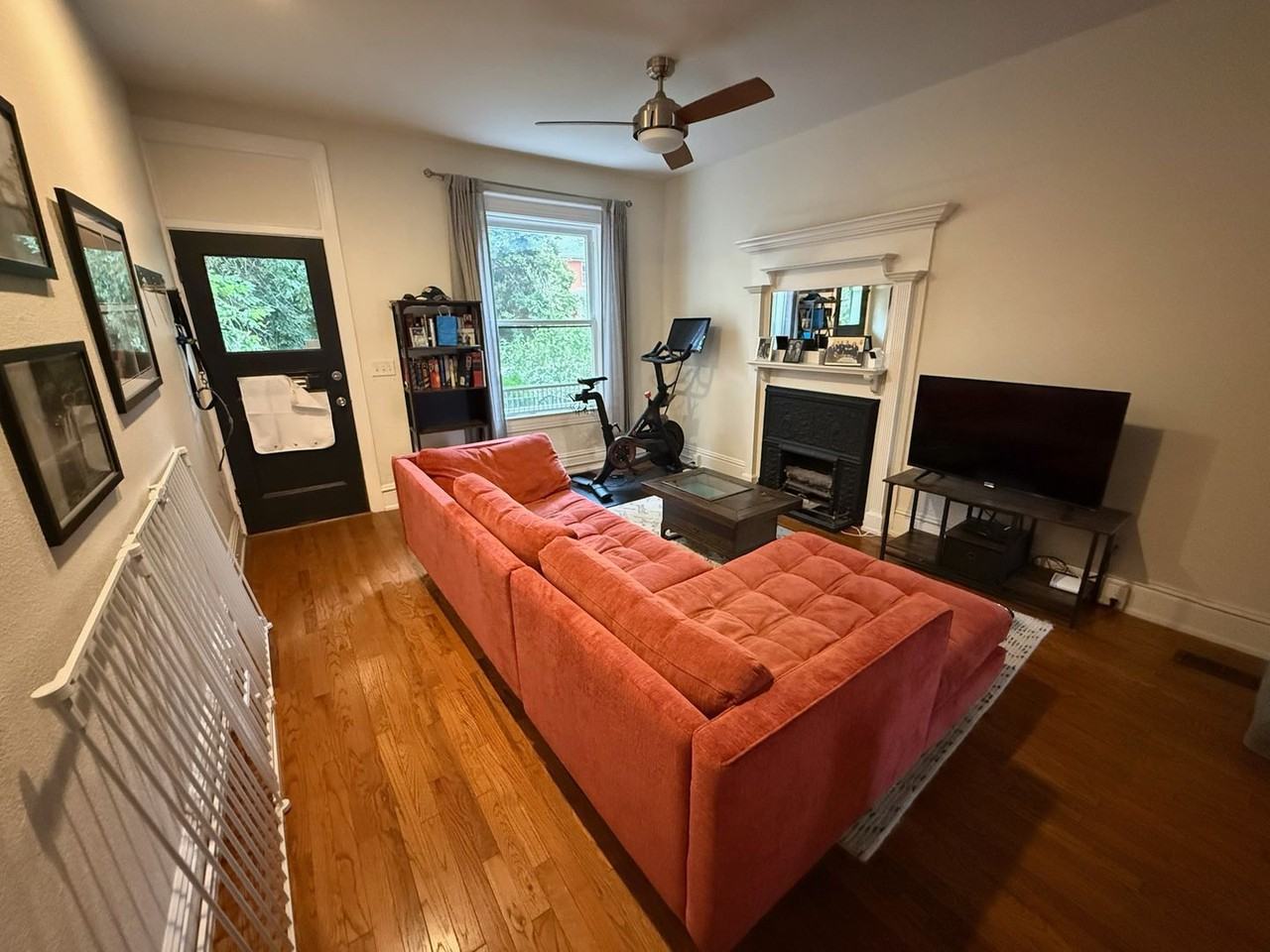 2073 N Emerson St - Photo 2 of 10