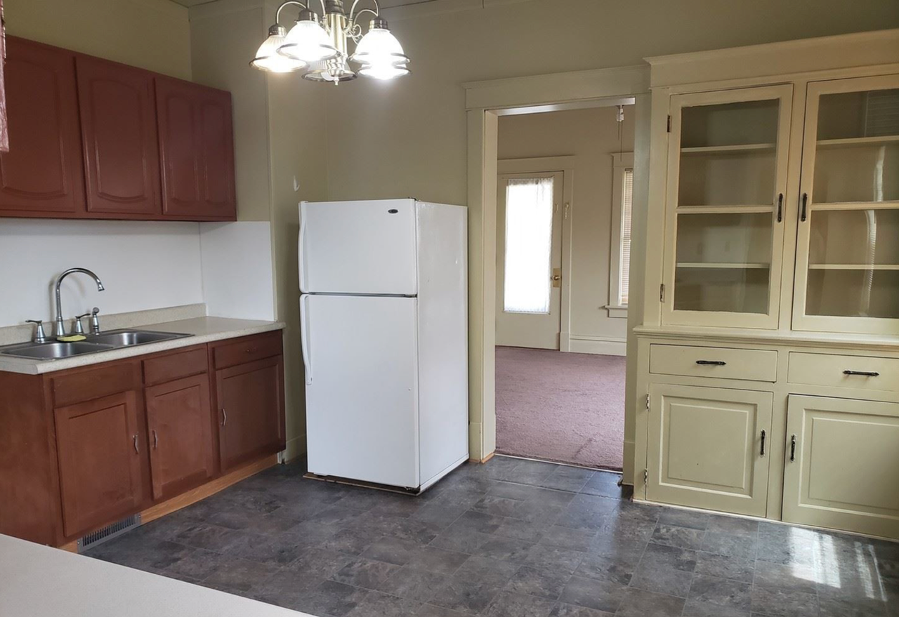 802 S 1st Ave - Photo 5 of 13
