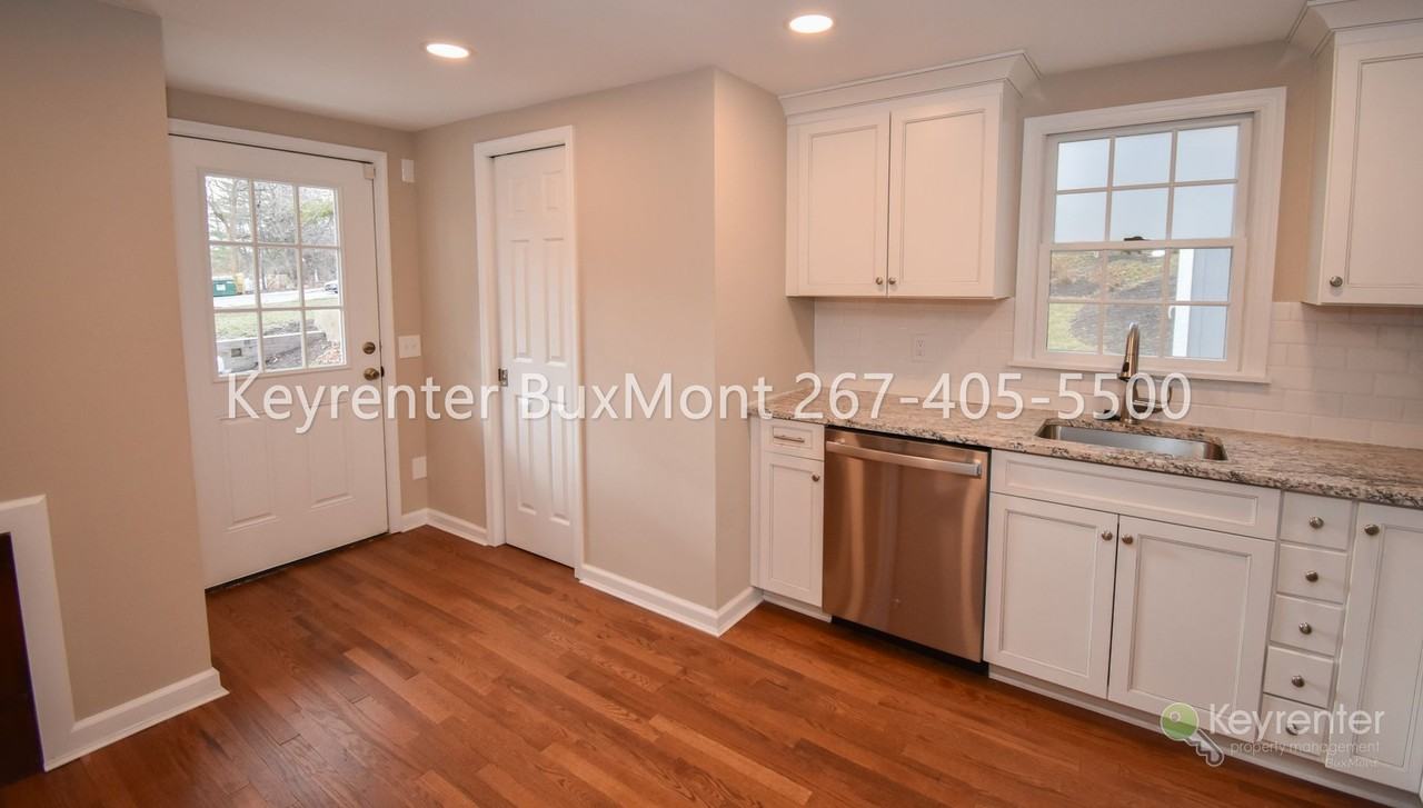 1022 Old Valley Forge Rd - Photo 2 of 20