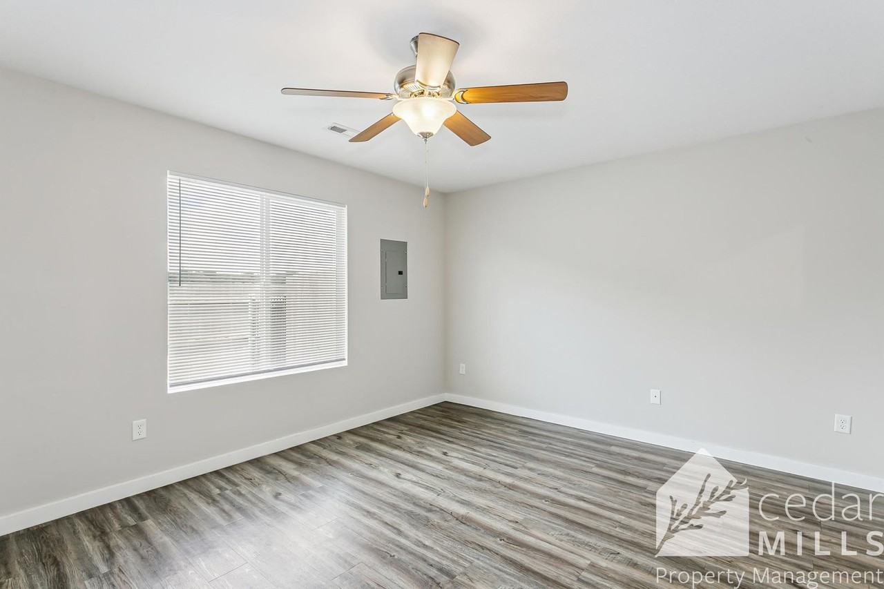 1907 E 69th Ct N - Photo 5 of 12