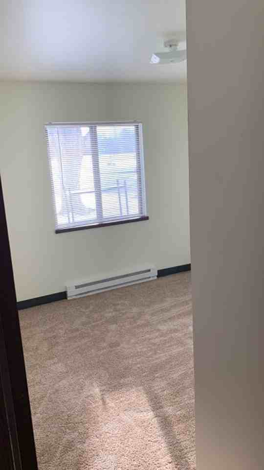Marinette Woods Apartments - Photo 5 of 7