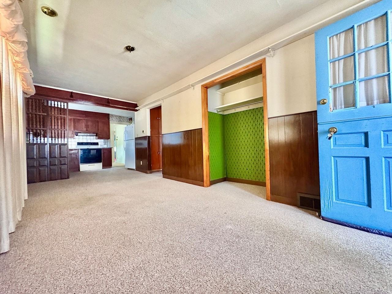 626 S Gladstone Ave - Photo 4 of 20