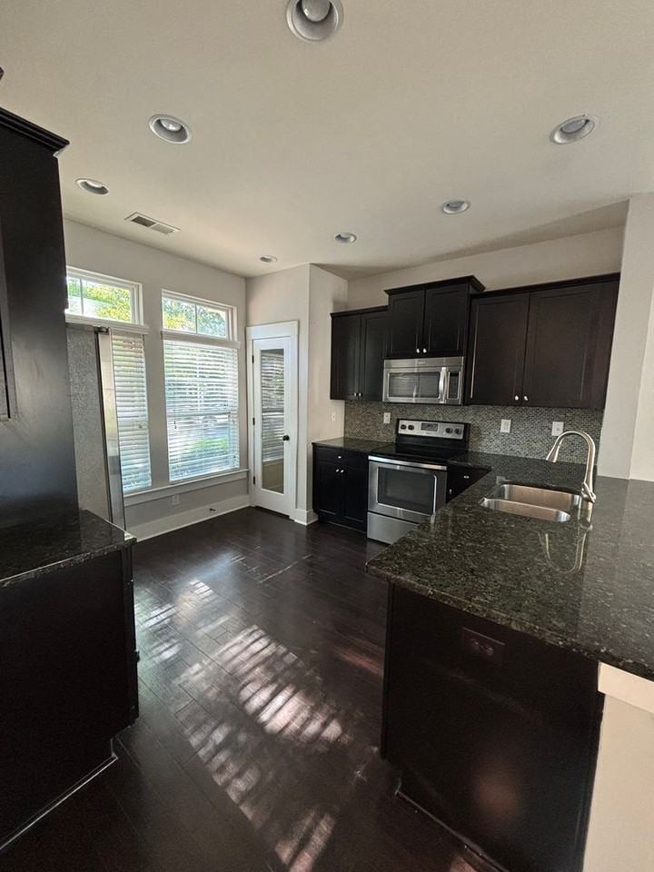 3265 Bending Birch Pl - Photo 3 of 11