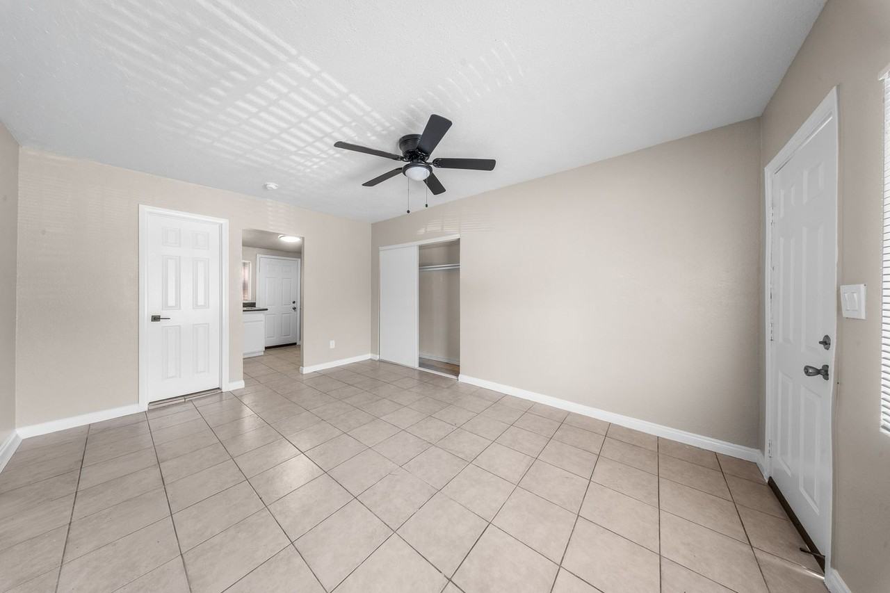 2241 E 19th St - Photo 2 of 6